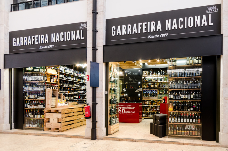 Garrafeira Nacional is the best option to buy Portuguese wine in Lisbon.